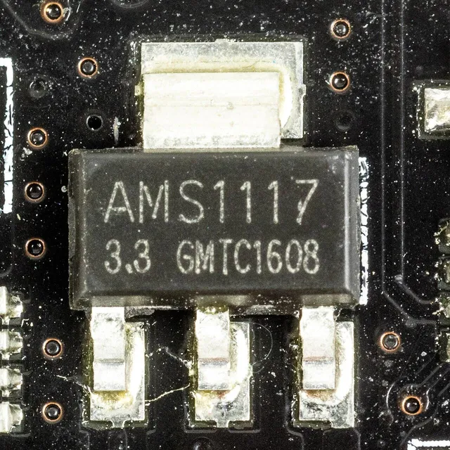 AMS1117-3.3 LDO regulator, SOT-223 (pack of 10)